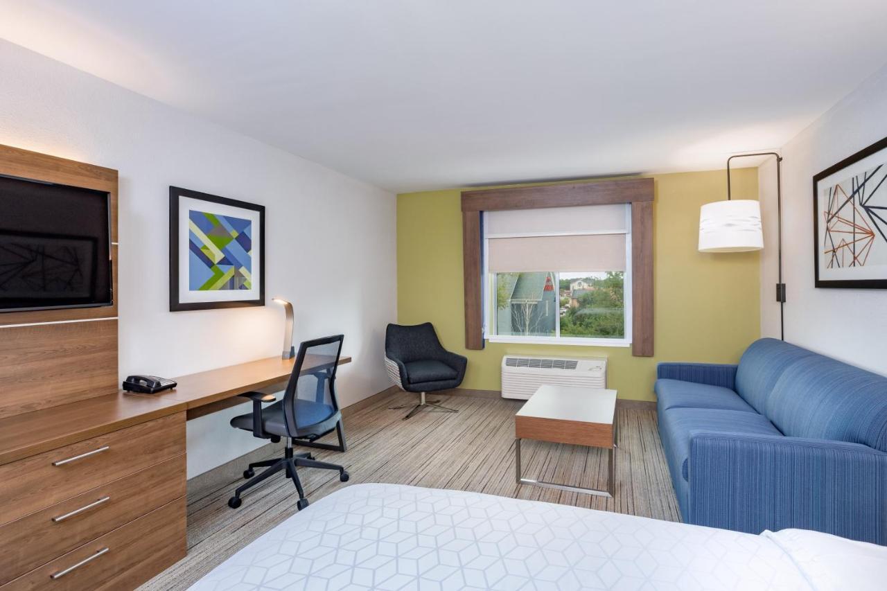 Holiday Inn Express & Suites - Elkhart North By Ihg Exterior foto