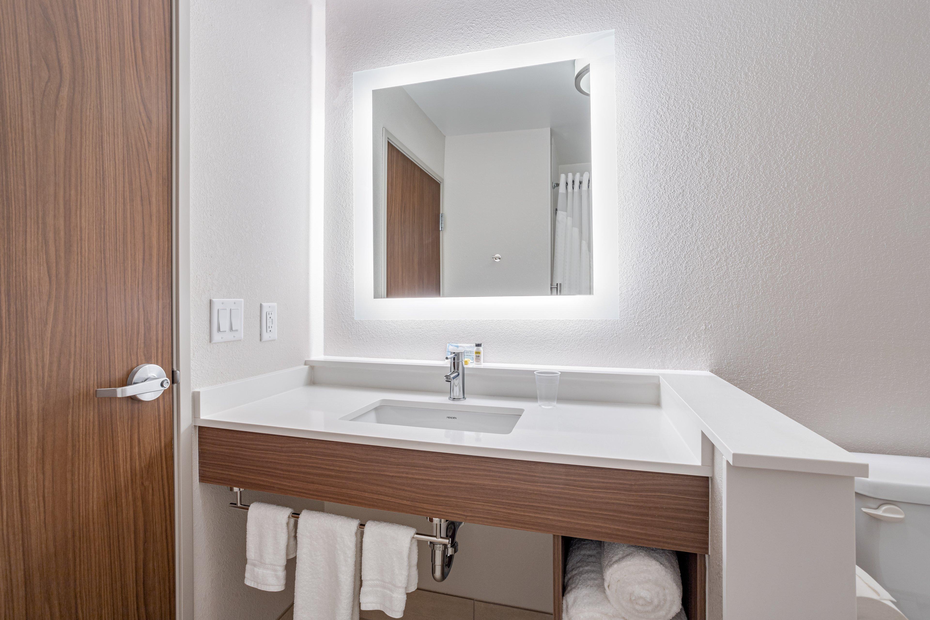 Holiday Inn Express & Suites - Elkhart North By Ihg Exterior foto