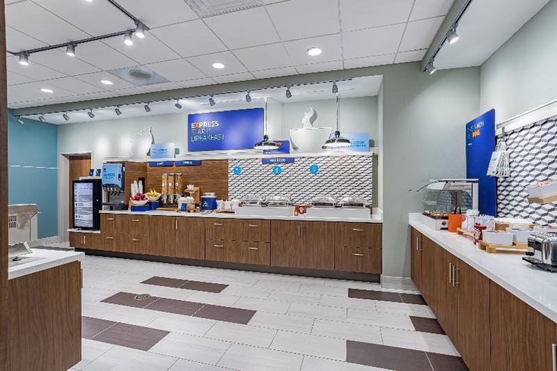Holiday Inn Express & Suites - Elkhart North By Ihg Exterior foto